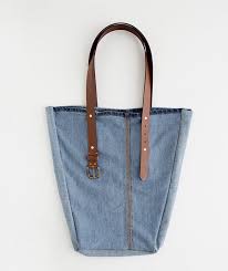 Un petit diy tout simple pour aujourd'hui: Comment Faire Un Sac En Jean Tutos Instructions Et Idees De Deco