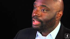 Navy officer antwone fisher's memoir finding fish, about during the sessions, antwone narrates details of his childhood experiences, which included beatings, sexual abuse and seeing his best friend shot before. Antwone Fisher Reveals What The Us Navy Taught Him Youtube