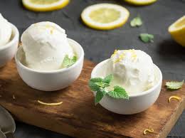 Rezept Eis Aus Griechischem Joghurt Freundin De In 2020 Joghurt Eiscreme Griechischer Joghurt Dessert Ideen