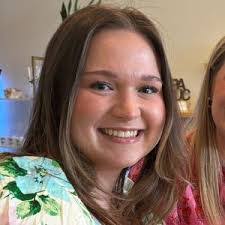 Isabella Mcleod's Instagram, Twitter & Facebook