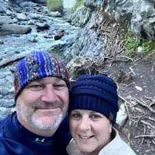 Who are some recommended metal roofing contractors in Maryville?