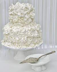 White Roses Wedding Cake Wilton Cake Decorating Course Baking Birthday Parties Wedding Cakes