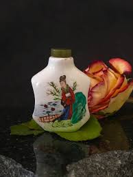 Oriental Snuff Bottle Geisha White Porcelain Jade Top Etsy Porcelain Art Snuff Bottle Hand Painted