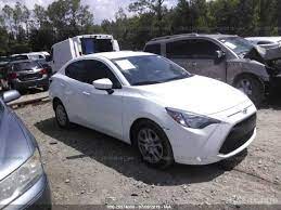Check out these color options for the 2017 yaris! Toyota Yaris Ia 2017 White 1 5l Vin 3mydlbyv6hy174713 Free Car History