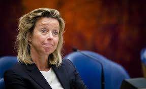 Minister kajsa ollongren (d66) zei in wnl op zondag dat sociale media meer moeten homepagina » mens en dier » 'naargeestige' ollongren (d66) pleit voor nog meer censuur. Loonbod Van 7 Procent Over Drie Jaar Voor Rijksambtenaren Economie Bndestem Nl
