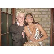 He broke onto the big screen as a child actor and since reaching worldwide fame, he's gone on to appear in more blockbuster films such as rise of the planet of the apes and get him to the greek. Tom Felton Does The Draco Malfoy Actor Have A Wife Local Talk News
