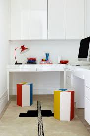 We think modern is a great style for home office design because it's streamlined and designed to be functional at its core. 15 Modern Home Offices Work From Home Decorating Tips