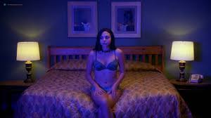 Голая Kimmy Jimenez в Looking Glass < ANCENSORED