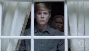 Flowers in the attic movie 2. Lifetime S Flowers In The Attic Remake Movie Trailer Video With Photos