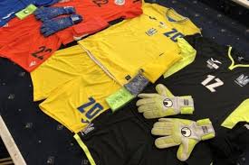 Компанія joma, яка є технічним спонсором національної збірної україни, презентувала новий комплект. Nner 9fpbzhm3m