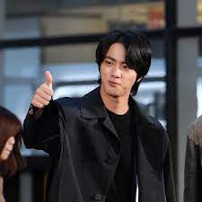 Seit monaten haben fans angst, dass jins pflichtwehrdienst in korea bts auseinander reißen könnte! Bts Jin Going To Be An Uncle Soon Jin S Brother And His Wife Are Expecting Their First Child Pinkvilla