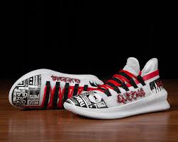 Remember to come back to check for more great content for nba 2k13. Por Szenvedely Zar Nba 2k20 Offer From Under Armour Smmarketingbook Com
