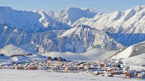 Pedestrian passes in les 2 alpes. Alpe D Huez Book Apartments And Chalets With Ski France Com