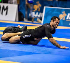 Abreu's history started in 1840, when bernardo luis vieira de abreu opened his first agency in porto, portugal. Bjj Wintercamp Seminar Mit Thiago Abreu Daniel De Groot Marcelo Fausto De Abreu Kampfsportschule Munster Sticks Stones