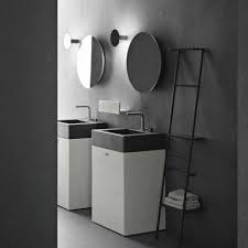 Composizione Arredo Bagno A Terra Moderno Novello Craft Composizione E In Rovere Nodato Bianco Lavabi In Cemento Grigio S Arredamento Bagno Bagno Arredamento