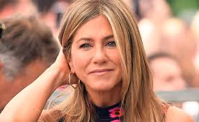 Обладательница премий «золотой глобус» и «эмми». Jennifer Aniston Traf Brad Pitt Und Seine Kids Woman At