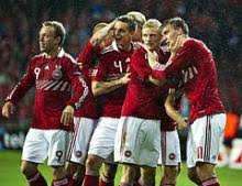 Em sæsonen starter i juni og bliver spillet i frankrig, hvor den første kamp fløjtes igang d. Em I Fodbold Faktalink