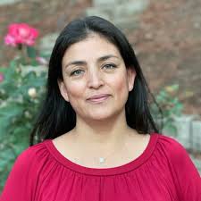 Damaris Caro's Instagram, Twitter & Facebook