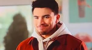 Ça sent la.. a new advert (in French) for Nick Suzuki