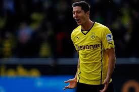 Rb leipzig defender willi orban believes borussia dortmund striker erling haaland and bayern munich star robert lewandowski are at the same level, but stressed that the two have different playing. Robert Lewandowski 100th Goal For Dortmund For Bayern Munich Bound Striker Mirror Online