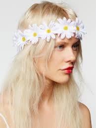 Festival Queen: 8 Gorgeous Flower Crowns