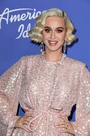 Слушать песни и музыку katy perry (кэти перри) онлайн. Katy Perry Looks Completely Different With Long Golden Blonde Hair