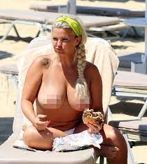 Kerry Katona sunbathes topless and tucks into a burger and milkshake after  saying she's happy with her weight gain | The Sun