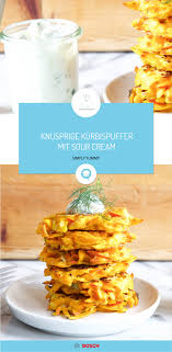 Knusprige Kurbispuffer Mit Sour Cream Rezept Rezepte Kurbis Puffer Essen