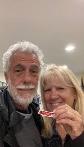 Does anyone have any information about the Dunlap senior citizen cinter