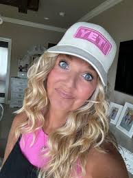 Can you eat a frozen pizza without cooking it?