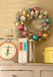 10 Awesome Ways To Decorate With Leftover Christmas Ornaments Vintage Ornament Wreath Retro Christmas Decorations Vintage Christmas Decorations