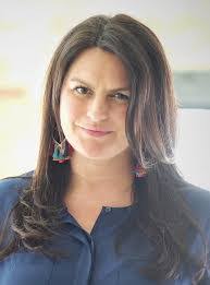 Elissa Curtis's Instagram, Twitter & Facebook