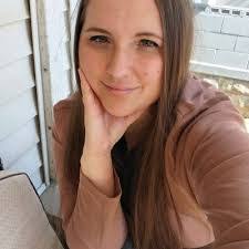 Kayla Blackwell's Instagram, Twitter & Facebook