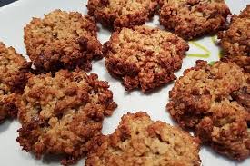 Haferflockenkekse Mit Honig Und Nussen Von Blumchen97 Chefkoch Rezept Haferflockenkekse Kekse Lebensmittel Essen