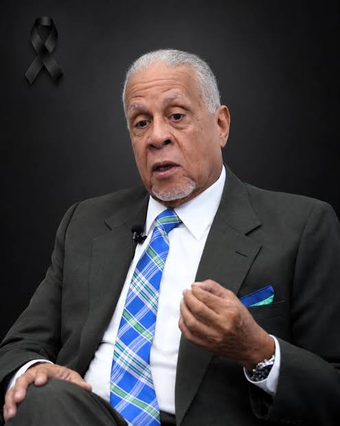 🖤 LUTO EN EL PERIODISMO DOMINICANO FALLECE EL VETERANO PERIODISTA FREDDY  SANDOVAL El periodismo dominicano está de luto tras conocerse el  fallecimiento del veterano periodista Freddy Sandoval, quien