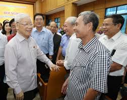 Ngay cả khi nguyễn phú trọng còn tập quyền cá nhân, vẫn diễn ra những trận sát phạt khá ác liệt cho vị trí 'lãnh đạo chiến lược'. Tá»•ng Bi ThÆ° Chá»§ Tá»‹ch NÆ°á»›c Tiáº¿p Xuc Cá»­ Tri Ha Ná»™i Bao Dan Tri