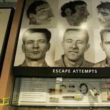 Tuttavia, non ci sono casi autenticati di avvistamenti di fantasmi da parte di uno qualsiasi dei nessuna. Alcatraz Legendare Flucht Uberlebten Sie Doch Der Spiegel