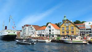 Kristiansund lies on four beautiful islands, kirkelandet, gomalandet, innlandet and nordlandet. Top 10 Sehenswurdigkeiten In Ganz Fjordnorwegen Fjorde Und Landschaft Fjord Norway