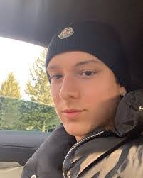 Joseph Bellotti's Instagram, Twitter & Facebook