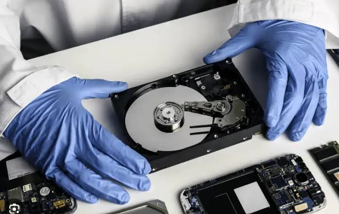 Hard Drive Data Recovery in Dubai -LifeGuard Data Recovery