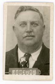 Retrato de tamaño carnet de Duncan J. Mackenzie ] [fotografía].