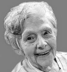 Harriet Joyce's Instagram, Twitter & Facebook