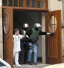 See more of amoklauf erfurt on facebook. Tatort Erfurt Die Bilder Vom Drama An Der Schule Der Spiegel