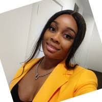 Ann Fullerton's Instagram, Twitter & Facebook