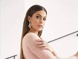 Al final del evento pia wurtzbach, miss universo 2015, de filipinas, coronó a iris mittenaere de francia como su sucesora. Iris Mittenaere Miss Universe 2016 Iris Mittenaere Looks Queenly In A Michael Cinco Gown At Cannes 2019 Miss Universe