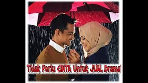 Beliau terkenal menerusi beberapa drama televisyen lakonan beliau antaranya ialah mencintaimu, cik cinderella dan encik tengku, duda pujaan dara. Saya Tidak Perlu Bercinta Dengan Syafiq Kyle Zahirah Mcwilson Youtube