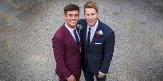 Über 7 millionen englischsprachige bücher. Watch Tom Daley And Dustin Lance Black S Heart Warming Wedding Video