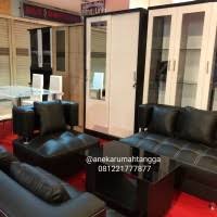 Sofa sebagai salah satu elemen penting pada ruang tamu dan ruang keluarga sudah semestinya diperhatikan dengan baik. Sofa Kulit Minimalis