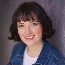 Fiona Macdonald's Instagram, Twitter & Facebook