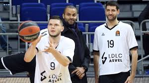 El mvp de la jeep elite 2017 (1,83m,29 años) regresa a la competición tras ser suspendido dos años por la fiba, al dar positivo en un control el club, penúltimo en la jeep elite antes de la interrupción del campeonato, hizo un gran trabajo en el mercado estival atrayendo al interior de 2,03m y 25 años. Basket Le Debut De La Saison 2020 21 De Jeep Elite Programme Fin Septembre Eurosport